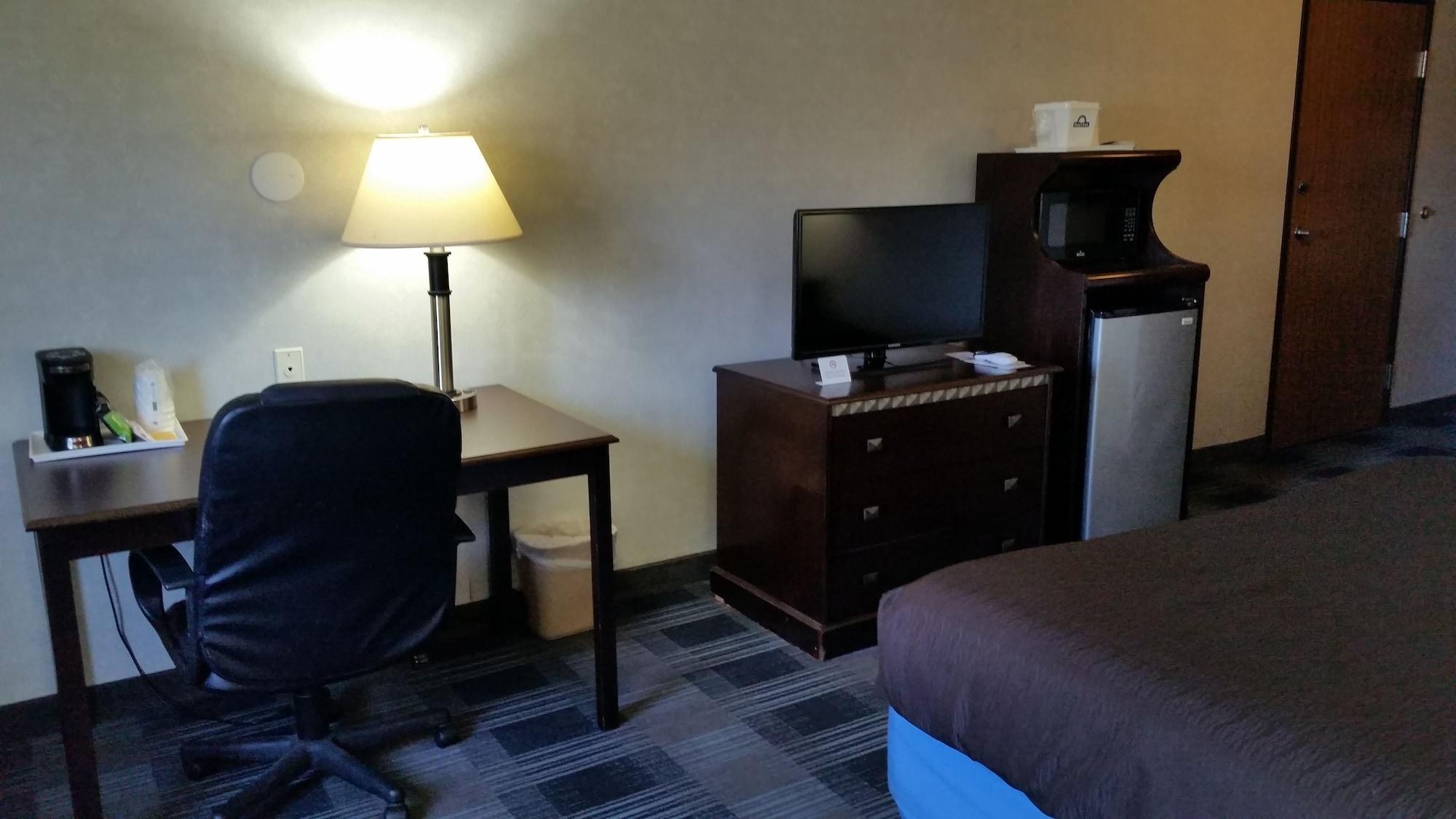 Days Inn & Suites By Wyndham Vancouver Bagian luar foto