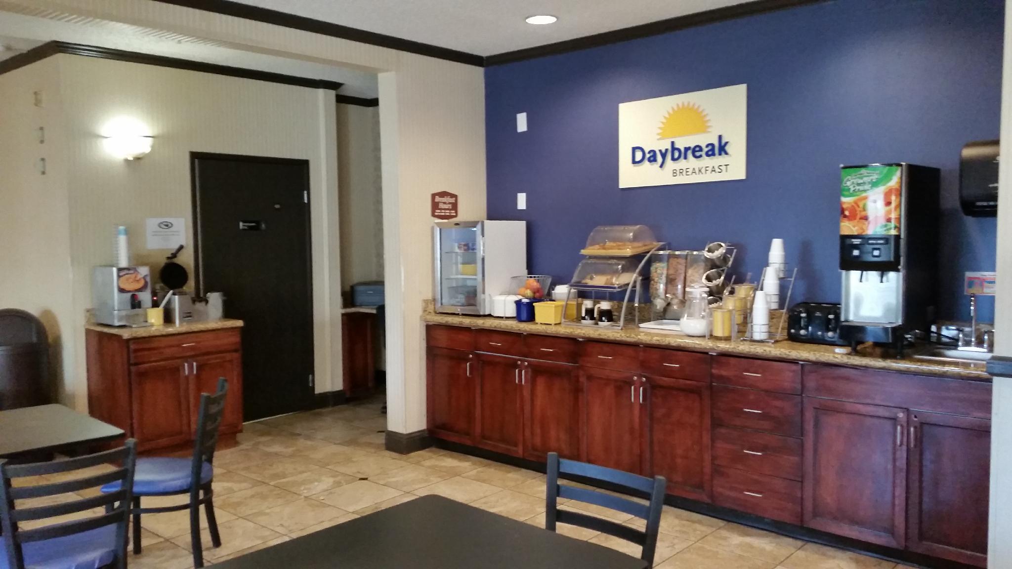 Days Inn & Suites By Wyndham Vancouver Bagian luar foto
