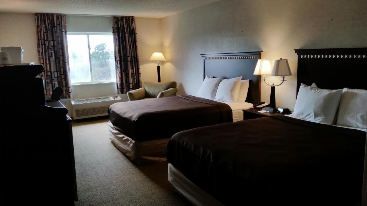 Days Inn & Suites By Wyndham Vancouver Bagian luar foto